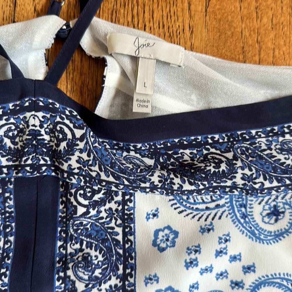 Joie L Blue Colored Patterned Tank 100% Silk shell polyester - Picture 4 of 6